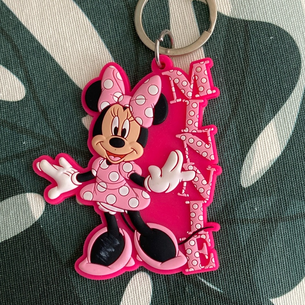 NWT Minnie Mouse Disney Keychain fob